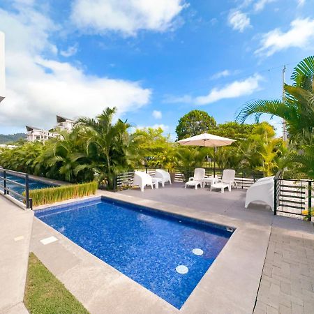 Pura Vida Apartment With Nice Pool Walking Distance To The Heart Of 哈科 外观 照片