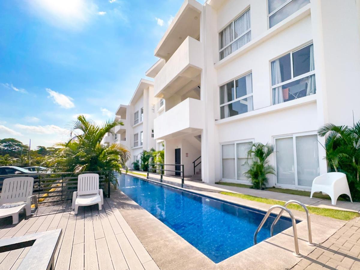 Pura Vida Apartment With Nice Pool Walking Distance To The Heart Of 哈科 外观 照片